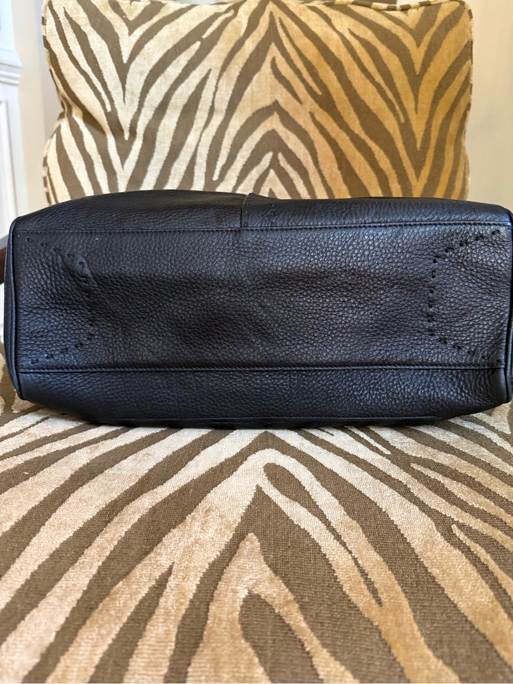 Coach Black Leather Satchel with Signature Hangtags - Picture 3 of 8